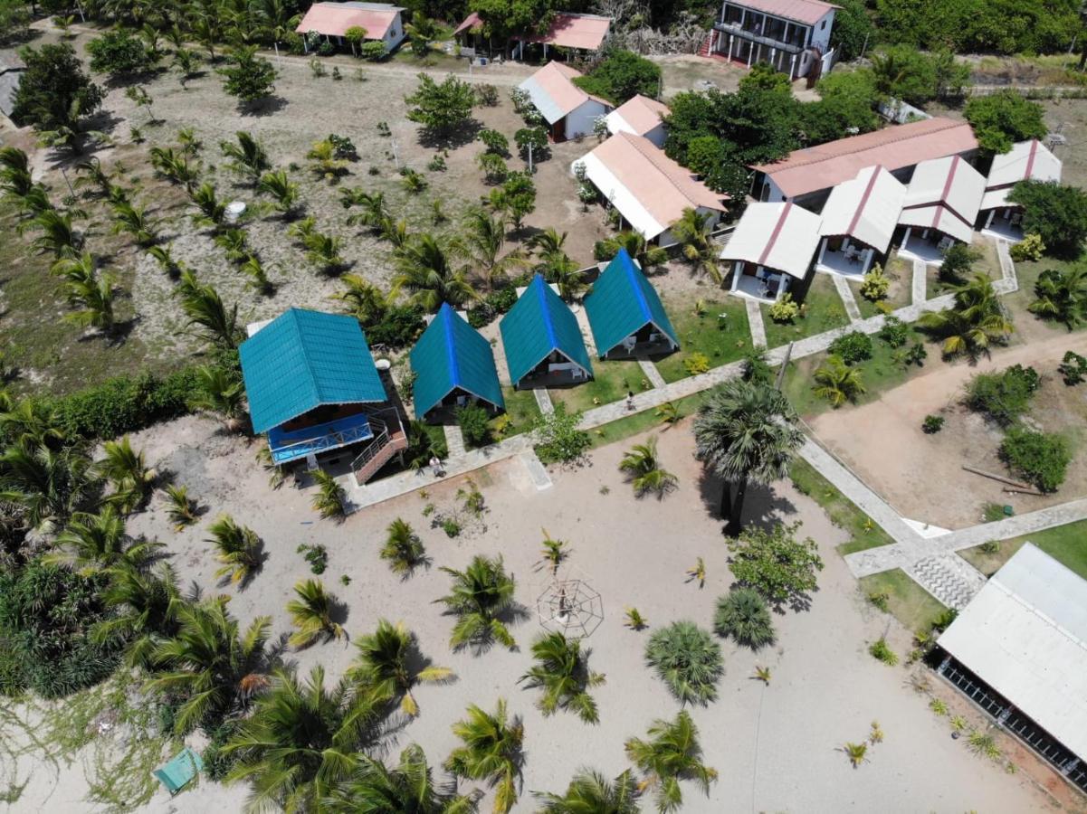 Surfing Beach Nilaveli ตรินโคมาลี ภายนอก รูปภาพ