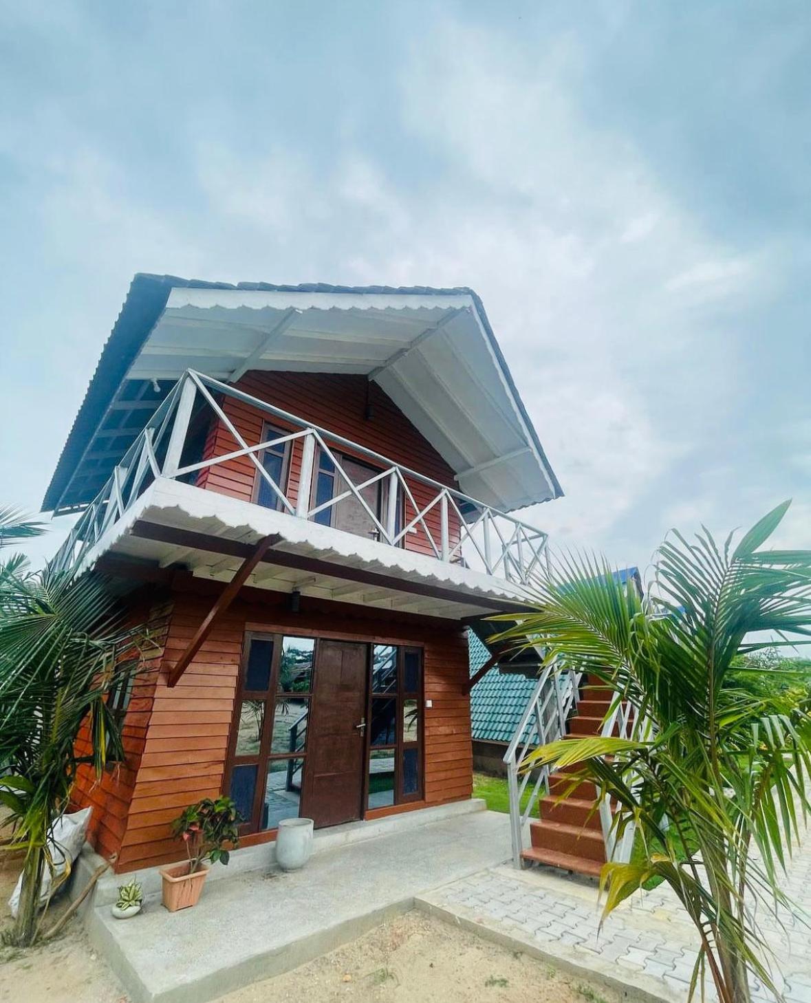 Surfing Beach Nilaveli ตรินโคมาลี ภายนอก รูปภาพ